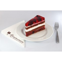 Tejszínes erdei gyümölcsös torta